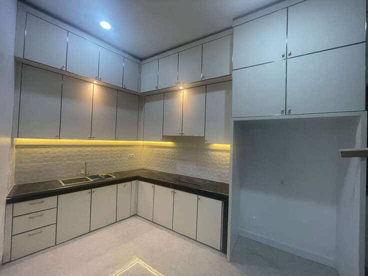 kitchen set minimalis warna gelap