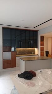 trik mengatur pencahayaan kitchen set